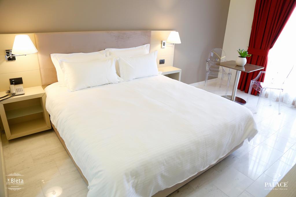 *Hotel Palace