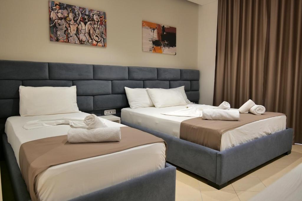 *Hotel Alpha